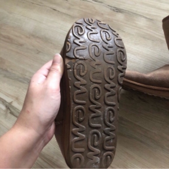 EMU Australia Brown Suede Boots - Picture 11 of 11